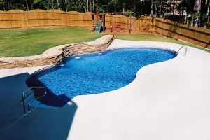 Vinyl Pool with Water Feature