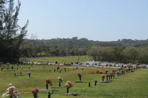 Los Jardines Memorial Park