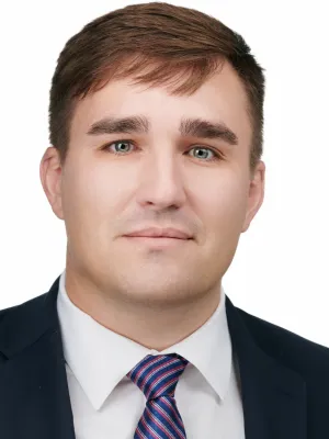 Headshot of Louisville attorney, Cole Lancaster