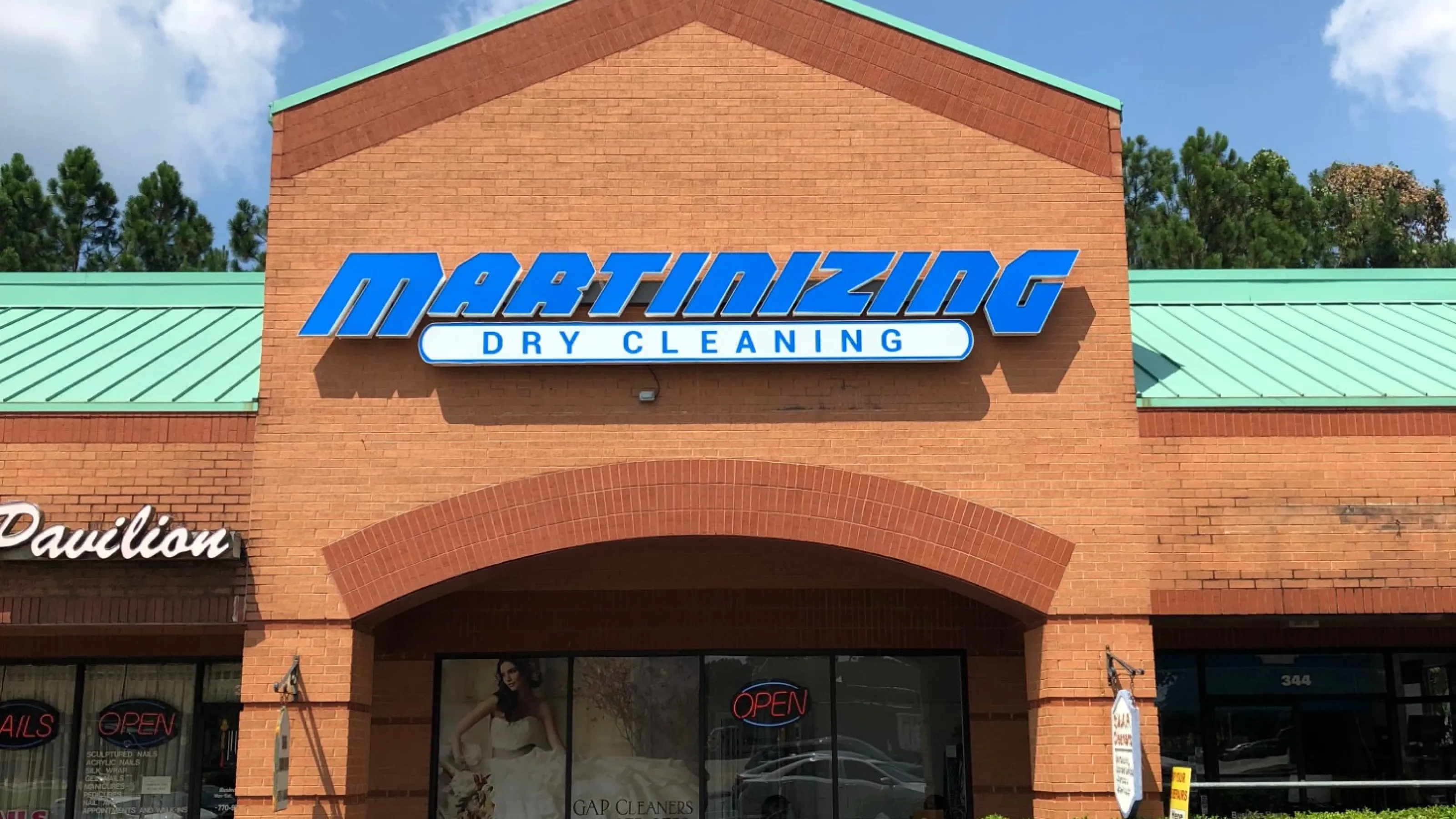 Acworth, GA Professional Dry Cleaning Martinizing Cleaners