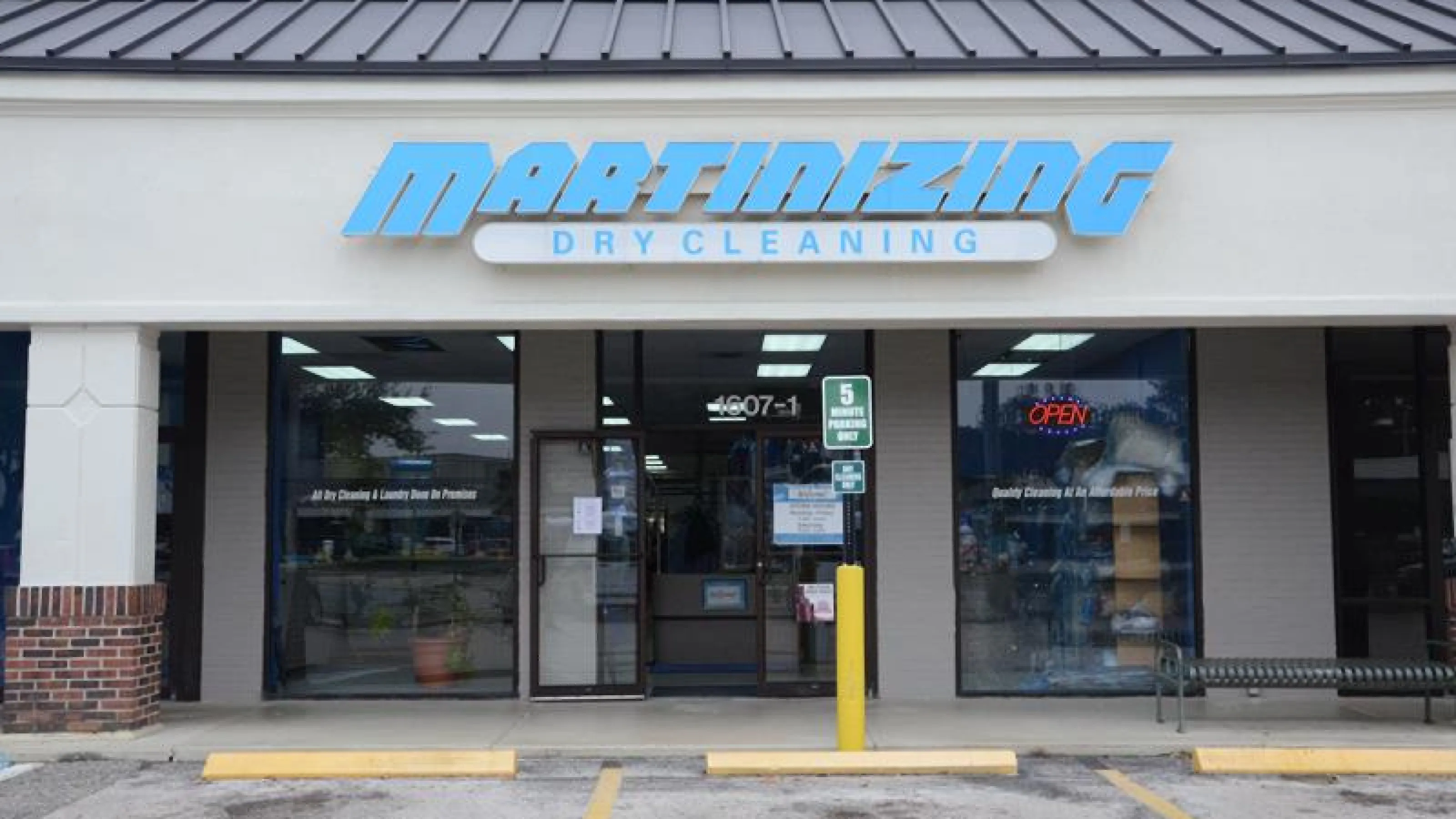 Jacksonville, FL Professional Dry Cleaning Martinizing Cleaners