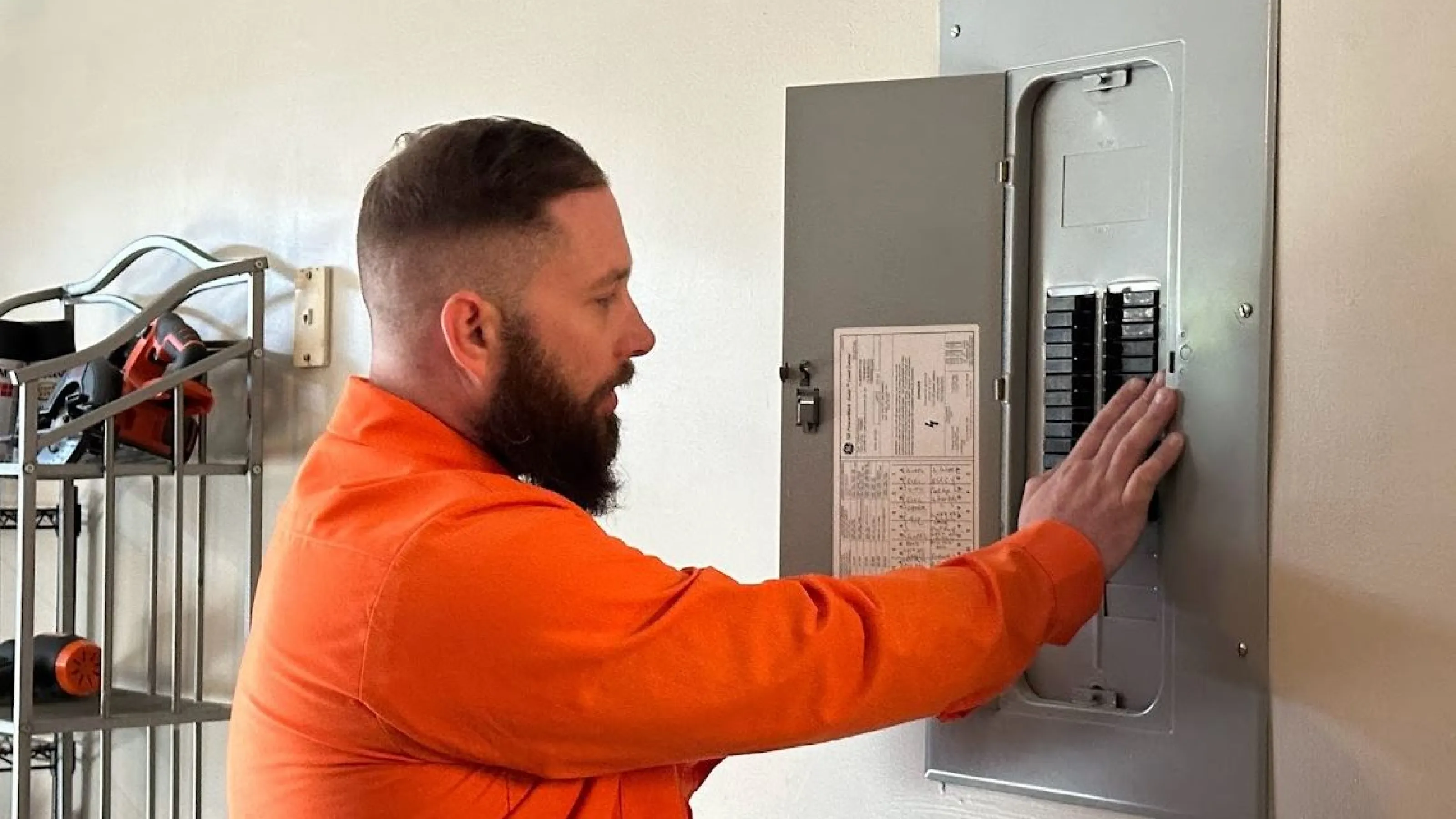 Do Circuit Breakers Go Bad? Estes Services
