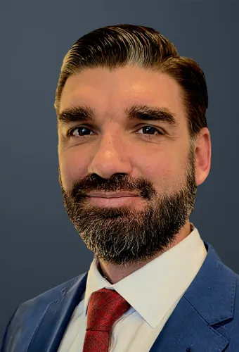 Headshot for Jonathan Apolinario