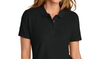 a person wearing a black shirt