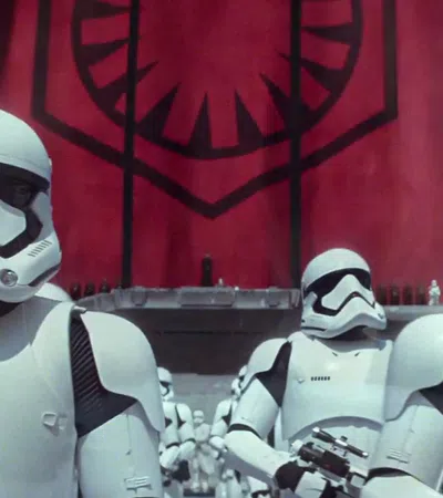 Dueling Critics: Star Wars: The Force Awakens