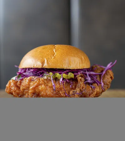 Willie Mae?s Collaborates With L.A. Burger Joint to Create ?The Willie Mae? Chicken Sandwich