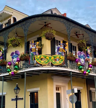 Krewe of House Floats: What to See and How to Join