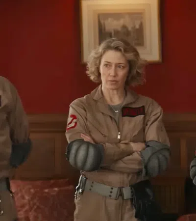 Paul Rudd, Carrie Coon et al. in uniform