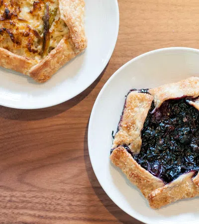 Mother's Day Meals: You Can't Take Her Out, So Get Her Take Out!