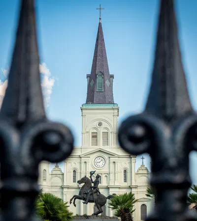 Picture-Perfect Locations: Five Places to Take Photos Around Town