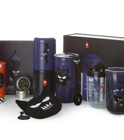 Tasty Terrifying Teas for a Happy Halloween