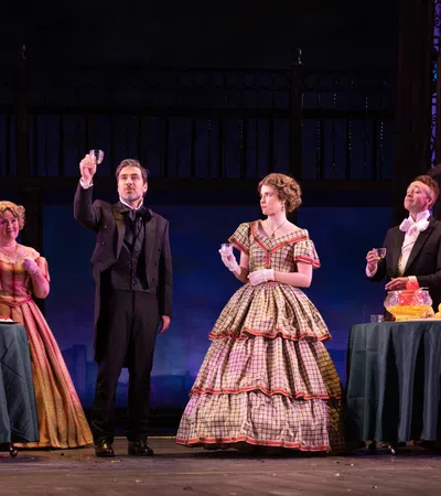 <em>A Christmas Carol</em> at Le Petit Theatre is Making Spirits Bright