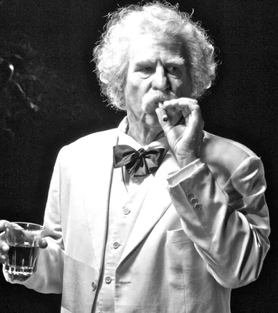 Val Kilmer Fills the House and Hearts at Joy Theater with Citizen Twain