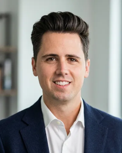 Greg Stone headshot