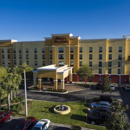 Hampton Inn & Suites