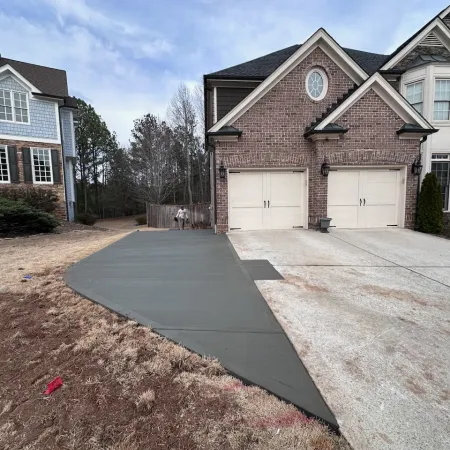 a driveway in front of a house