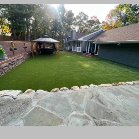 a backyard with a large yard