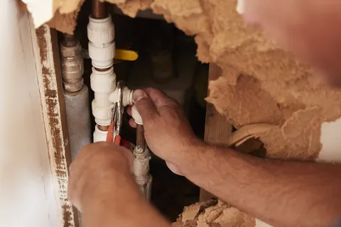 Why Do Pipes Burst in the Winter?