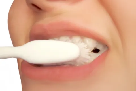 ARE YOU MAKING THESE BRUSHING MISTAKES?