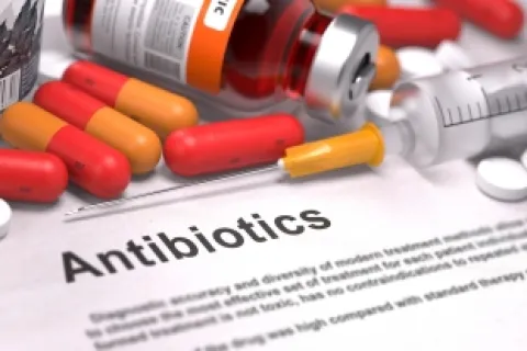 USING ANTIBIOTICS TO TREAT GUM DISEASE