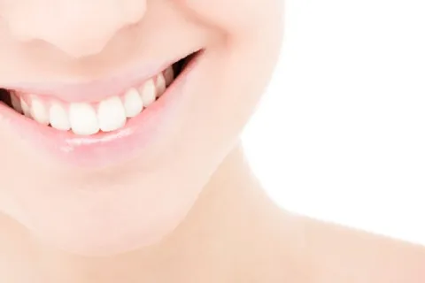 HOW TO REDUCE YOUR RISK OF TOOTH LOSS
