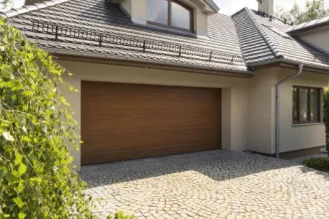 What to Do When Your Garage Door Won't Open: Emergency Tips