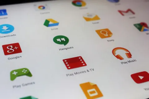 Some Carrier Embedded Android Apps May Have Security Vulnerabilities