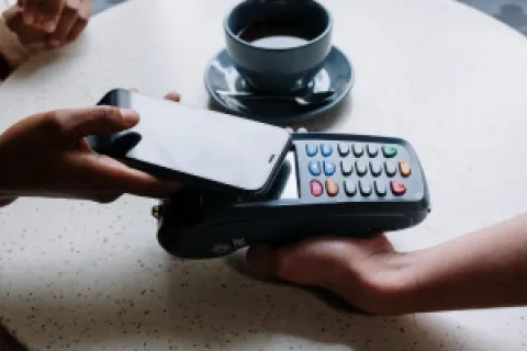 How Contactless Payments Can Improve Business