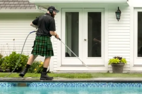 5 Pressure Washing Safety Tips