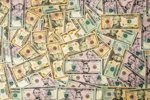 STOLEN: Laptop Worth $1M!