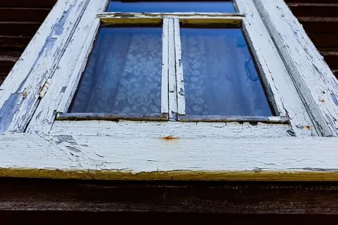 How To Open a Stuck Window (And What To Do Afterwards)