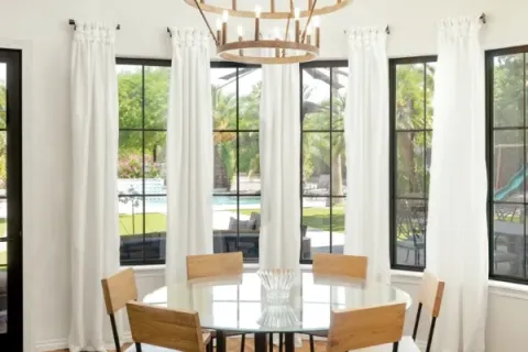 How Can I Choose the Perfect Window Placement in a New Home?