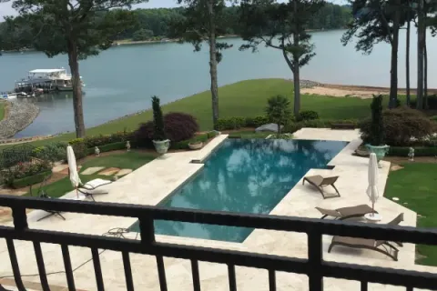 The Perfect Windows for a Lake Home