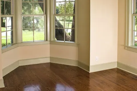 How to Decorate a Bay Window