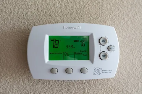 What are the recommended AC settings for summer in Pittsburgh