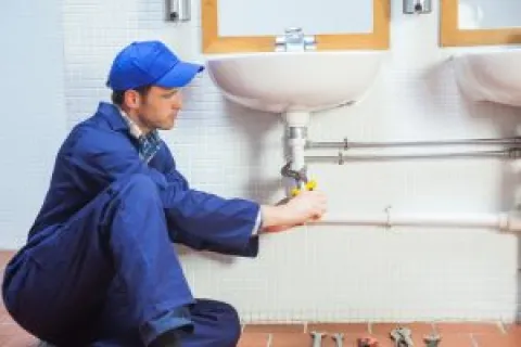 Top Things to Look for When Hiring a Commercial Plumber