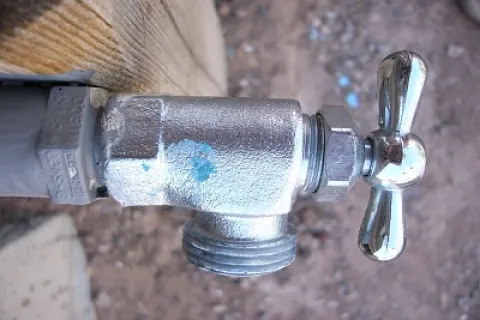 3 Steps to Winterize Your Hose Bibs