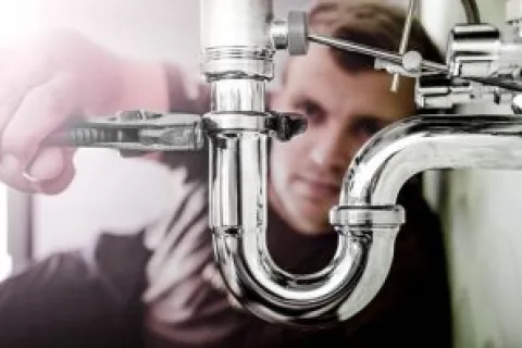 How to Handle Emergency Plumbing Repairs at Home
