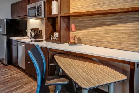 Marriott TownePlace Suites Guestroom Cabinets and Quartz Countertops