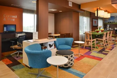 Fairfield Inn Smyrna TN Lobby Seating Area