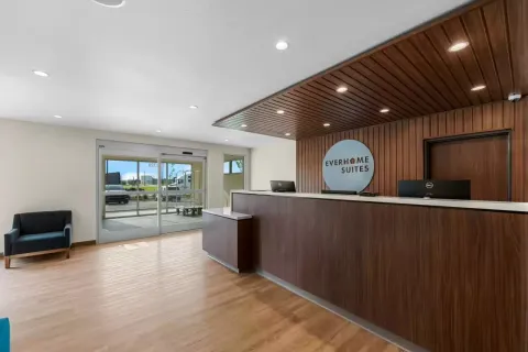 Everhome Suites Custom Lobby Millwork and Quartz Countertops