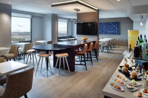 Marriott Atlanta Airport Breakfast Buffet and seating