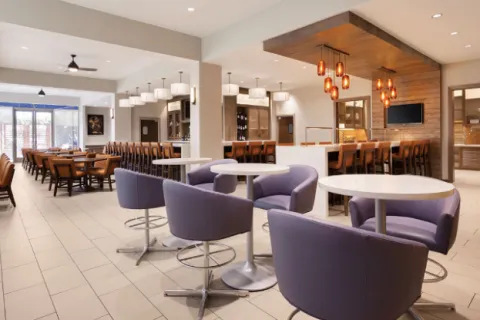 Hyatt House Emeryville CA Seating Area