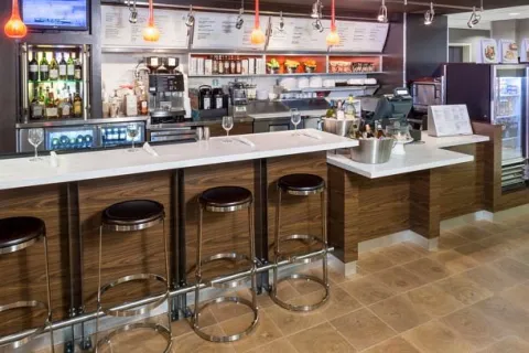 Marriott Courtyard Brownsville TX Bar