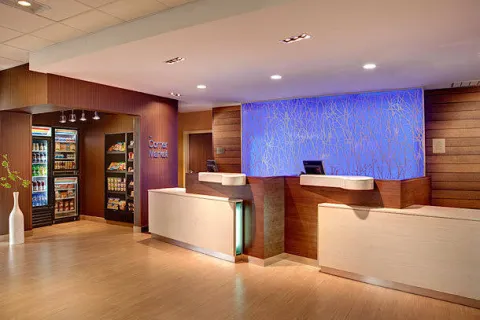 Fairfield Inn & Suites by Marriott Clinton MS Front Desk