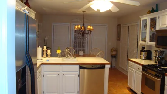 Wineinger Kitchen Before