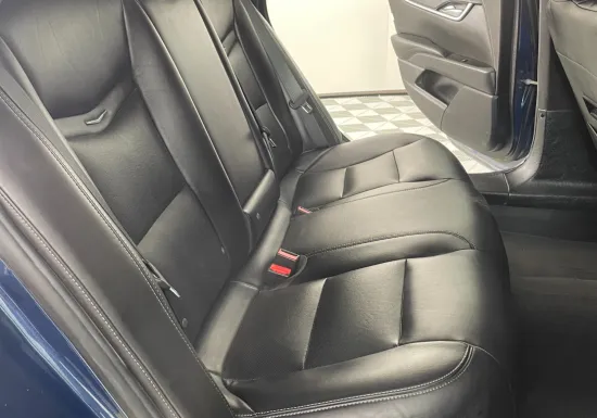 2017 Eagle 6-Door Cadillac Limo H9550006