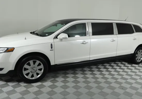 2015 Eagle 6-Door Limo FBL1019