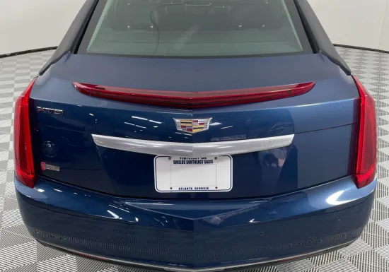 2017 Eagle 6-Door Cadillac Limo H9550006