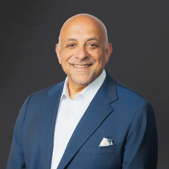 Perry Mandarino headshot
